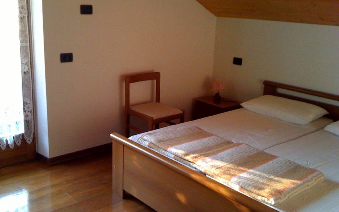 Photo of Bedroom in Pellizzano