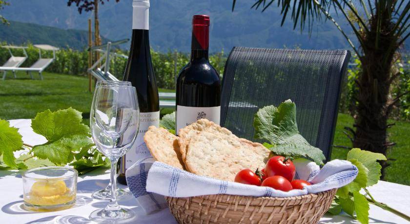 Photo of Others in Tramin