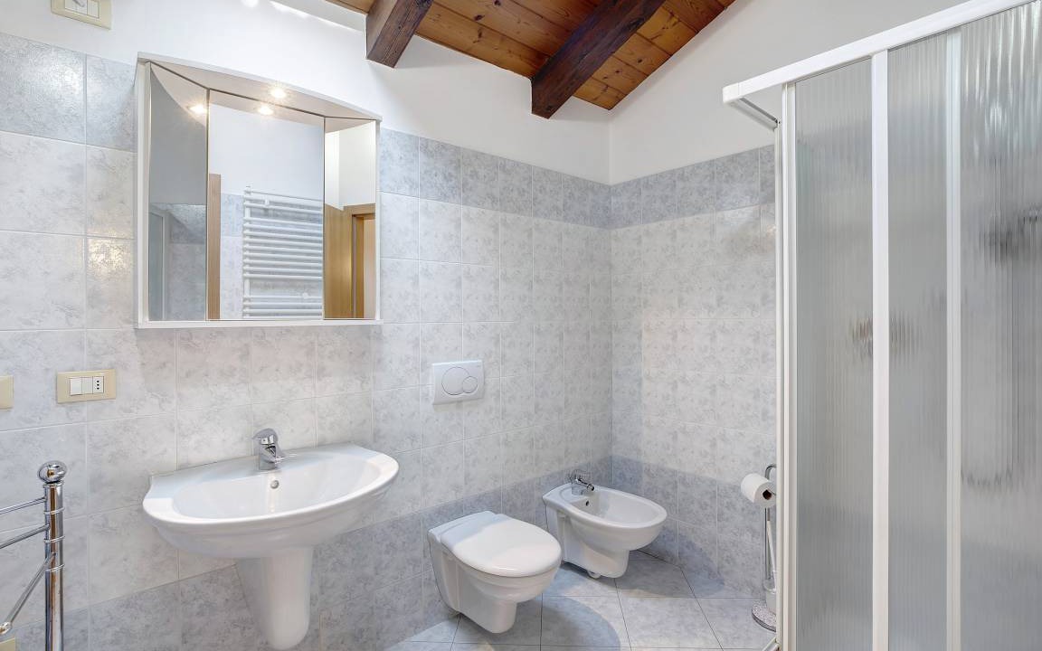 Photo of Bathroom in Sfruz