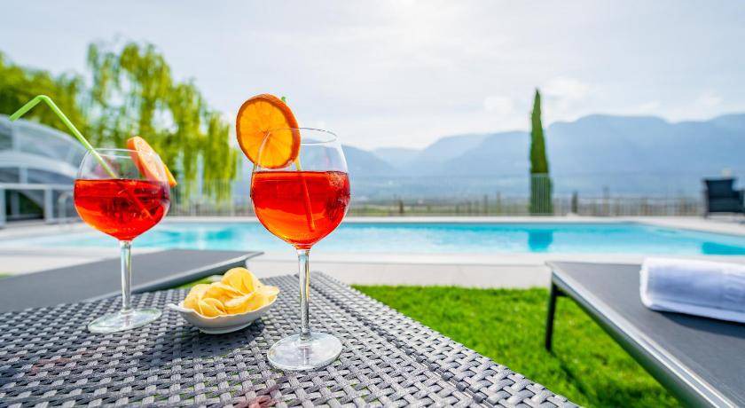 Photo of Others in Tramin