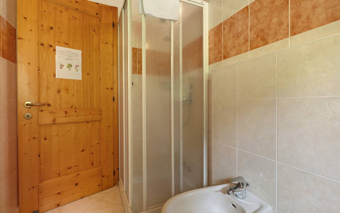 Photo of Bathroom in Caderzone Terme