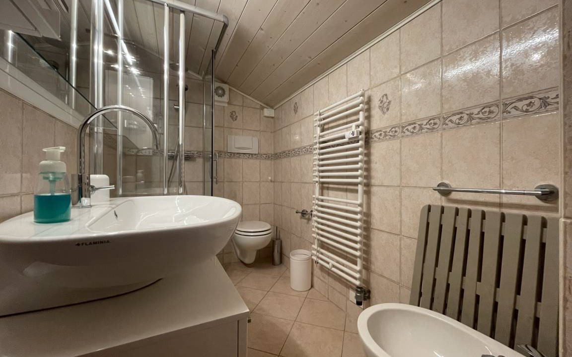 Photo of Bathroom in Giustino