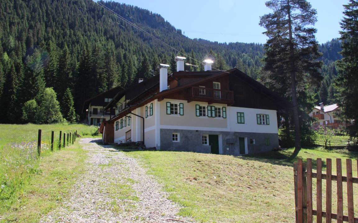 Photo of Others in Alba
