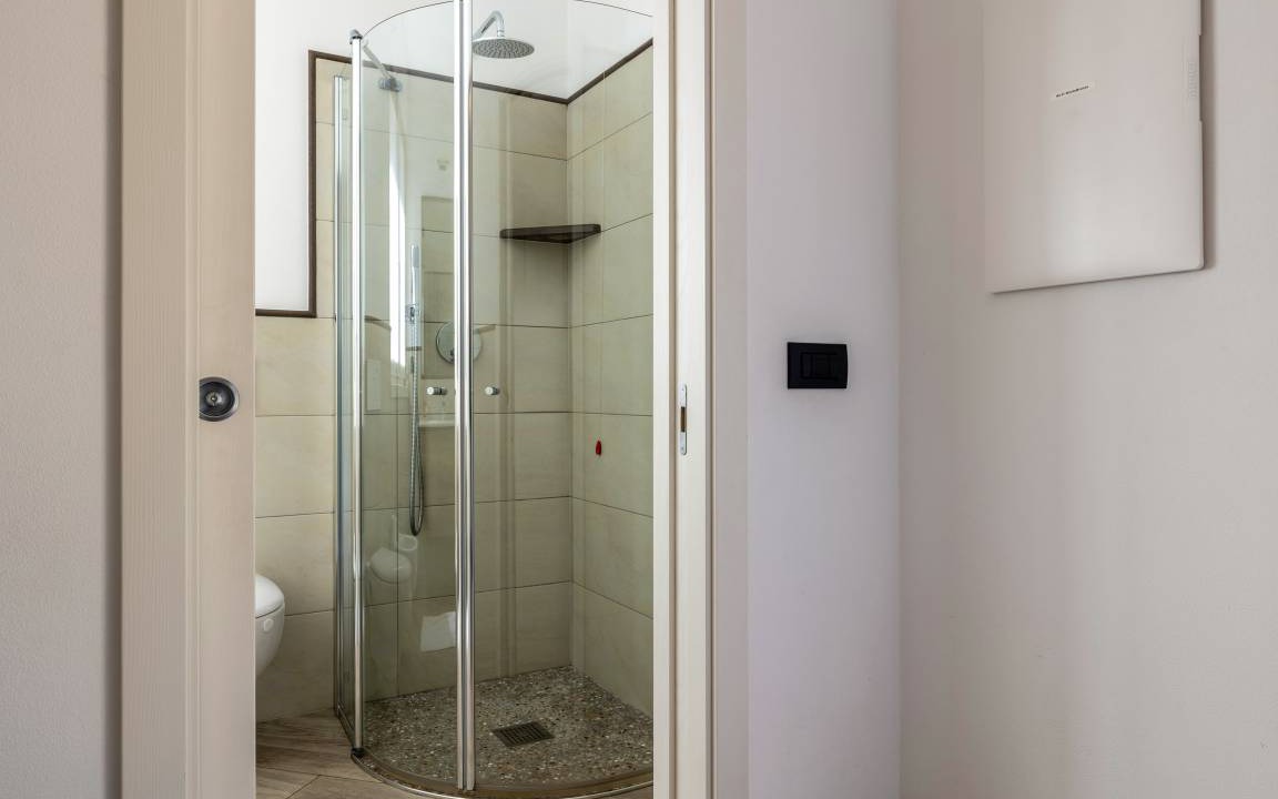 Photo of Bathroom in Dro