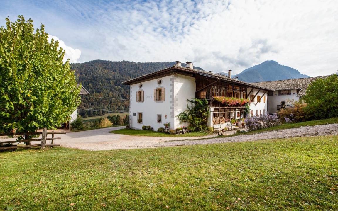 Photo of Others in Montagna