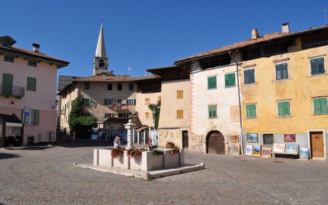 Photo of Buildings in Sfruz
