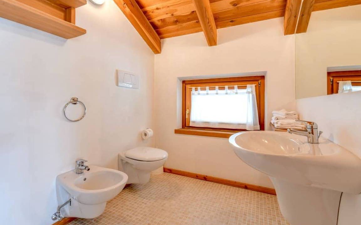 Photo of Bathroom in Giustino