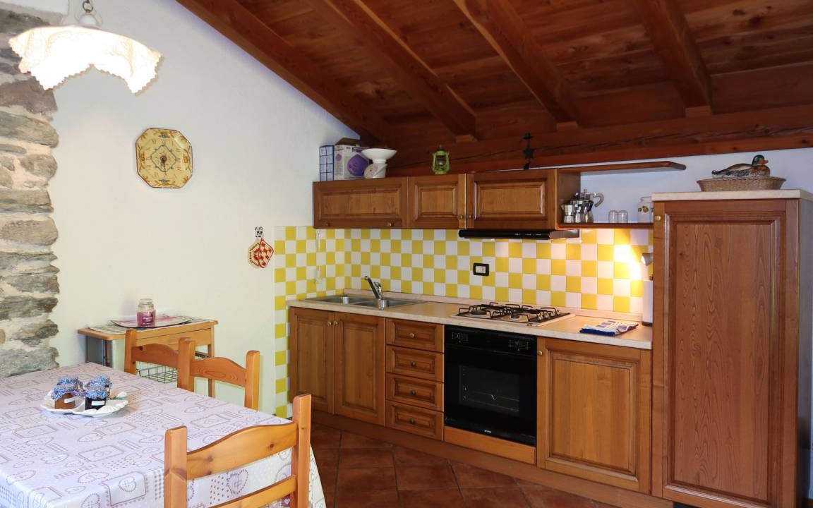 Photo of Kitchen in Calceranica al Lago