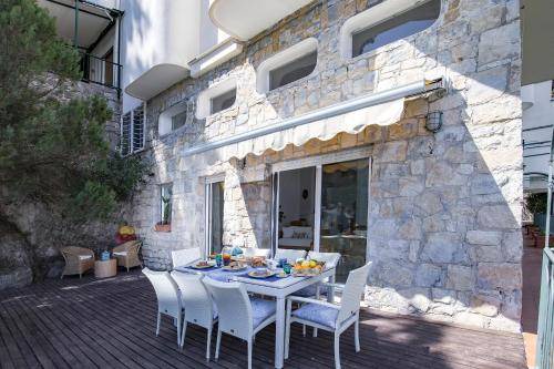 Photo of Patio Balcony in Erchie