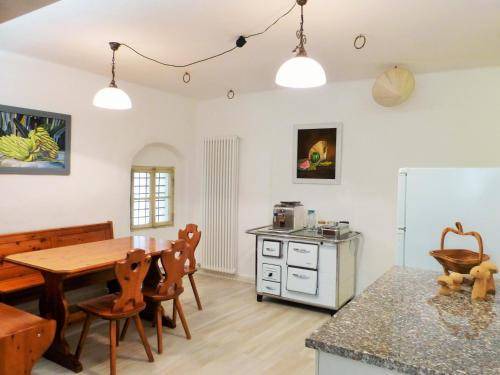 Photo of Kitchen in Lomaso