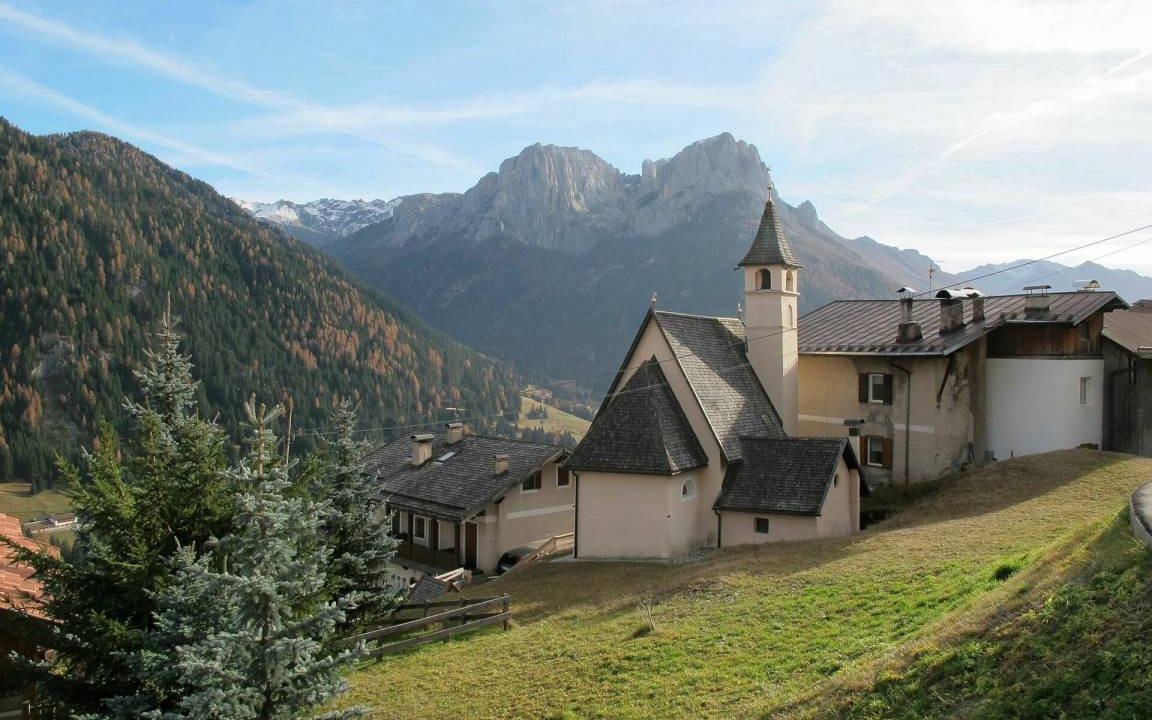 Photo of Buildings in San Giovanni di Fassa