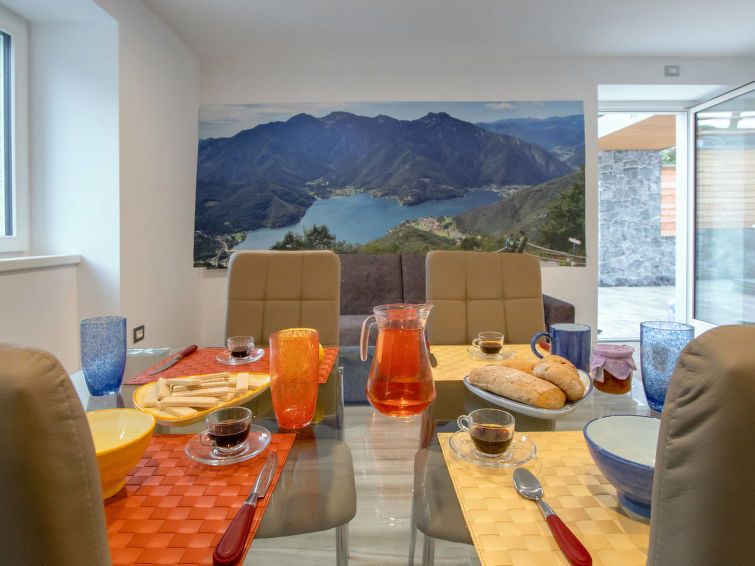 Photo of Livingroom in Enguiso
