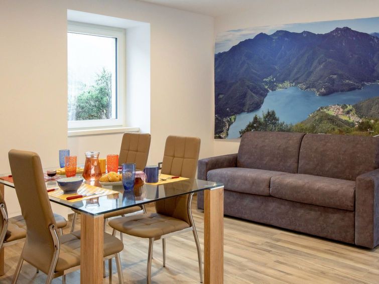 Photo of Livingroom in Enguiso