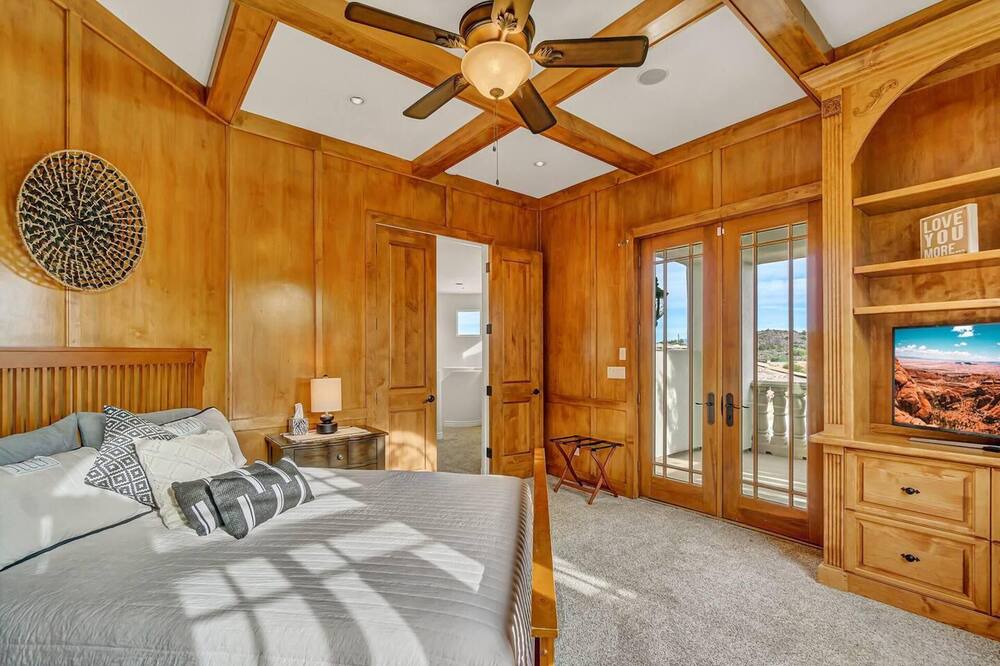 Photo of Bedroom in Firerock