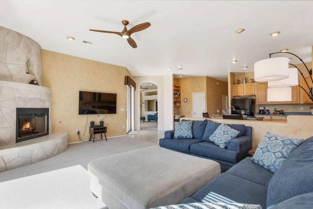 Photo of Others in Oro Valley