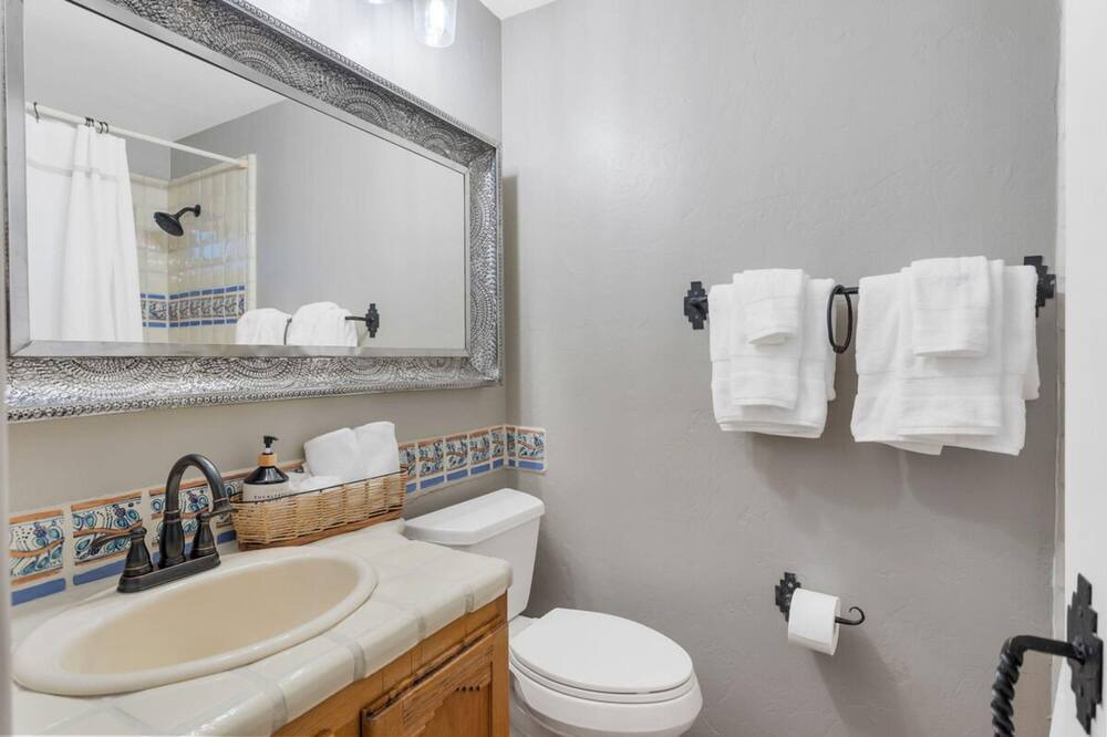 Photo of Bathroom in Continental Reserve
