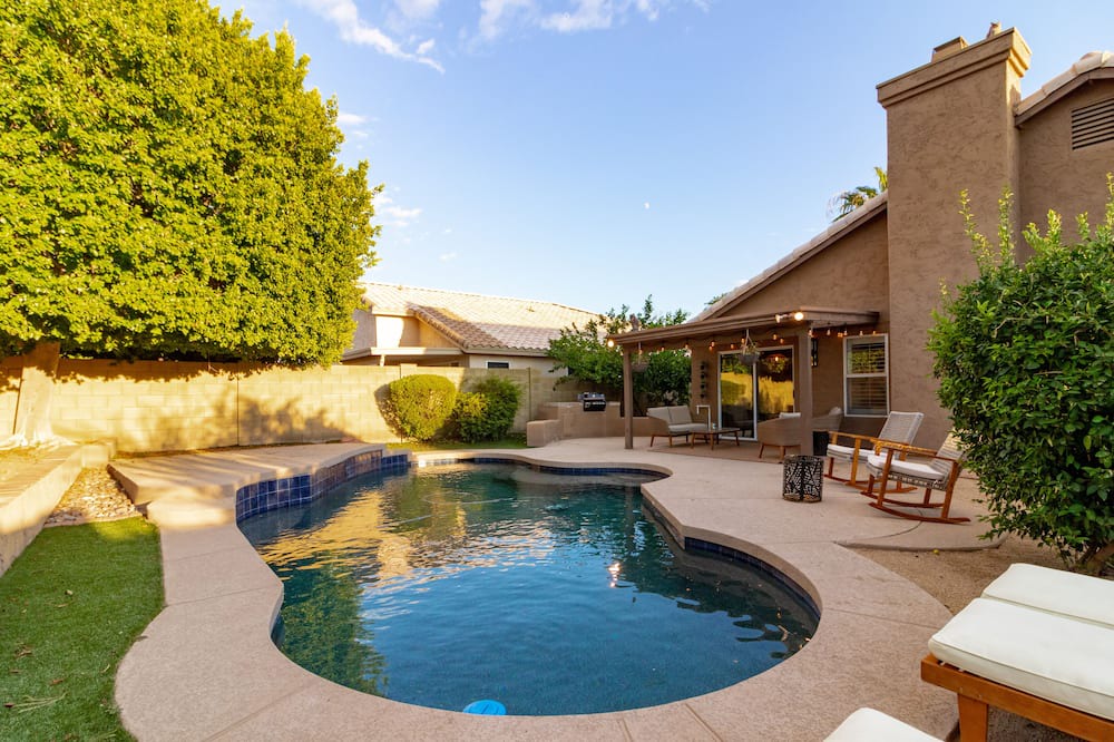 Photo of Outdoor in Paradise Valley Village