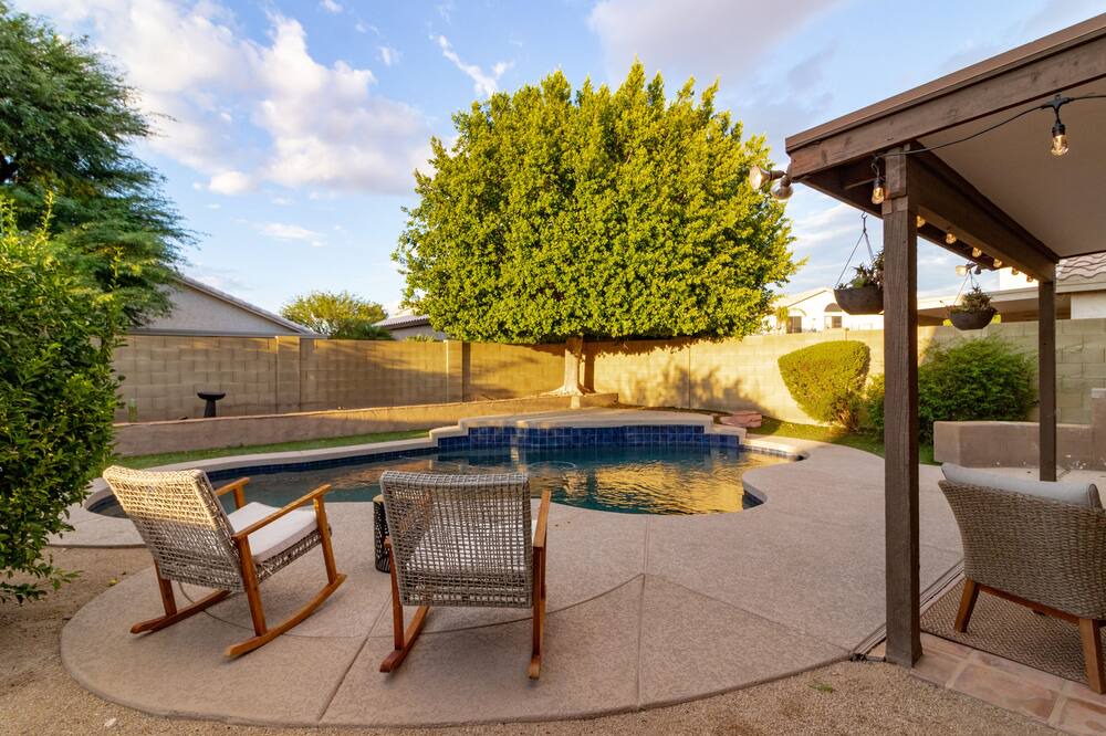 Photo of Outdoor in Paradise Valley Village