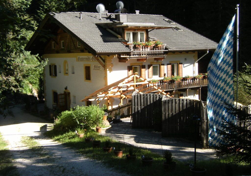Photo of Buildings in Eggen