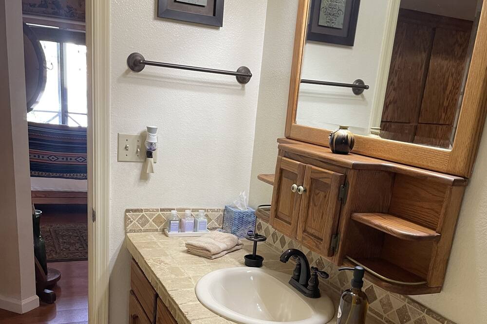 Photo of Bathroom in Mountainaire