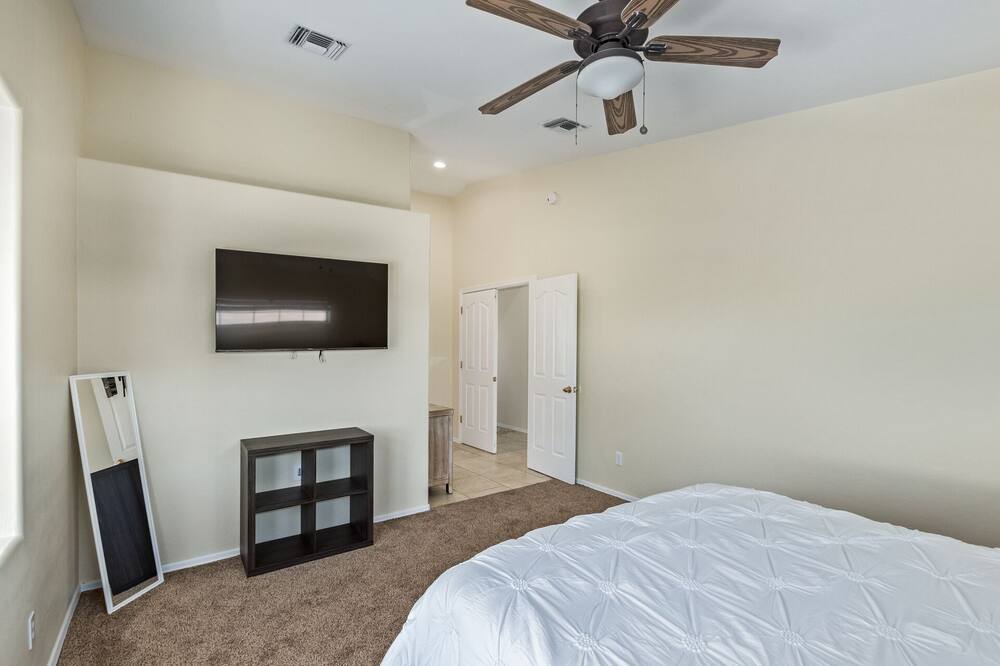 Photo of Bedroom in Drexel Heights