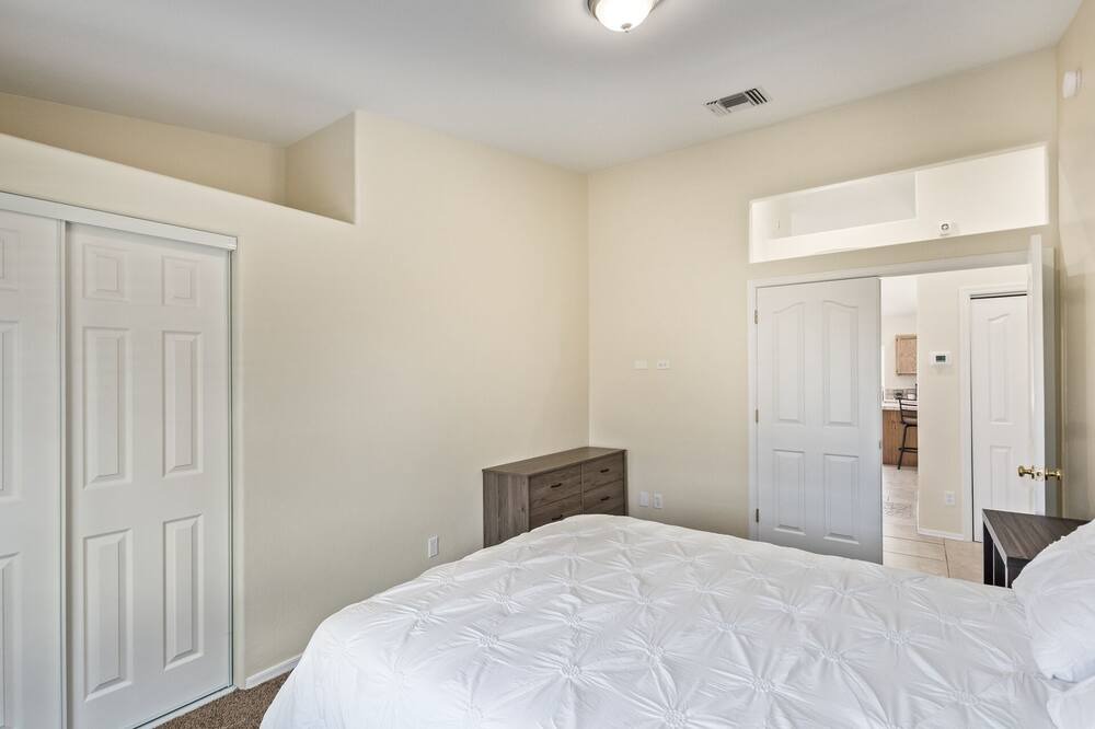Photo of Bedroom in Drexel Heights