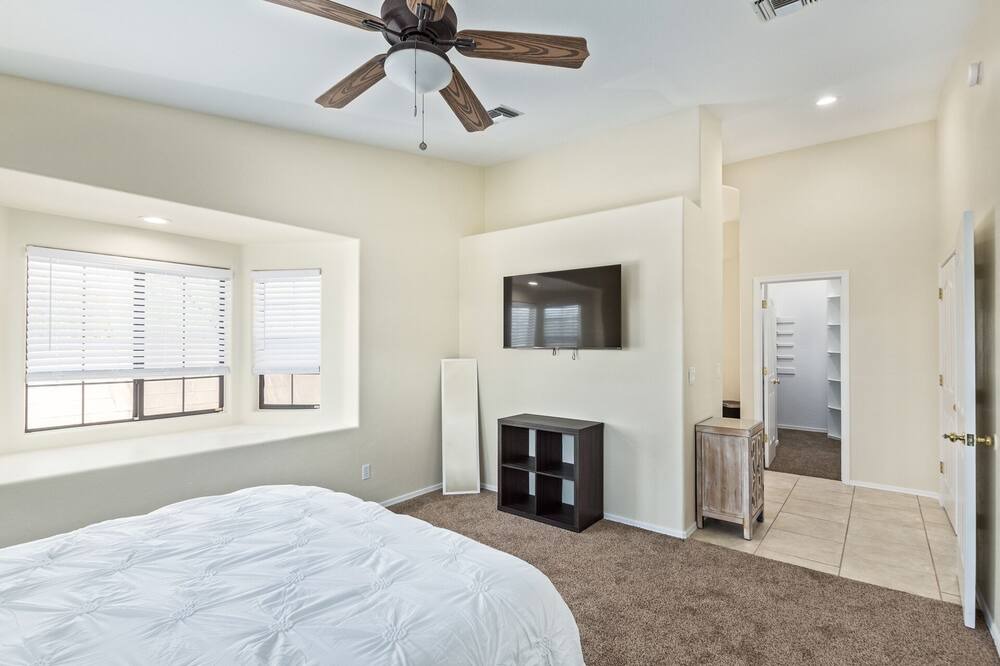 Photo of Bedroom in Drexel Heights