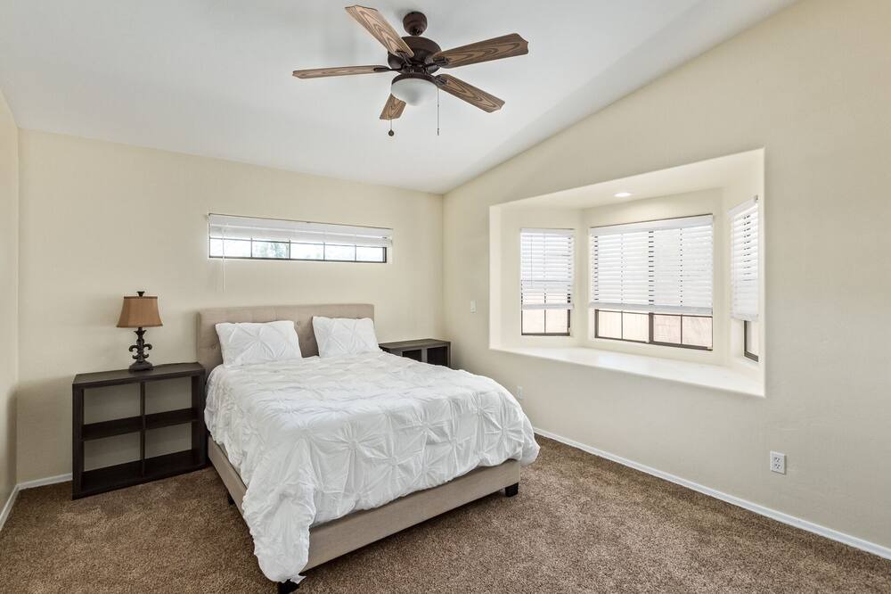 Photo of Bedroom in Drexel Heights