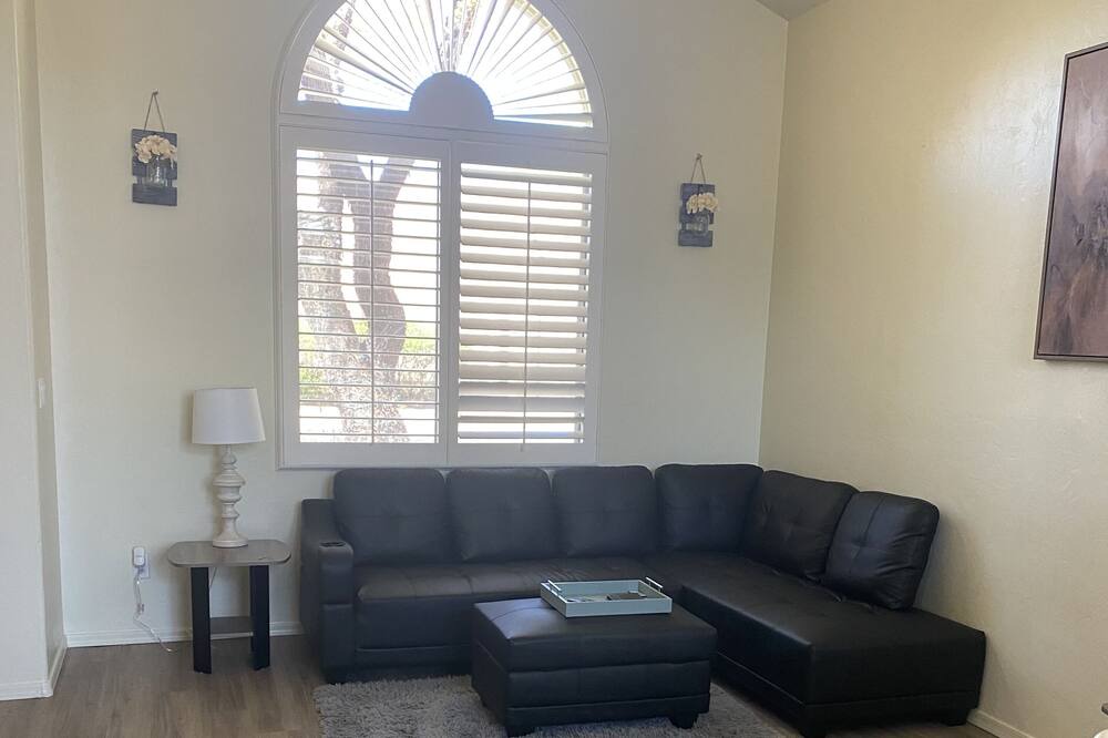 Photo of Livingroom in Rillito