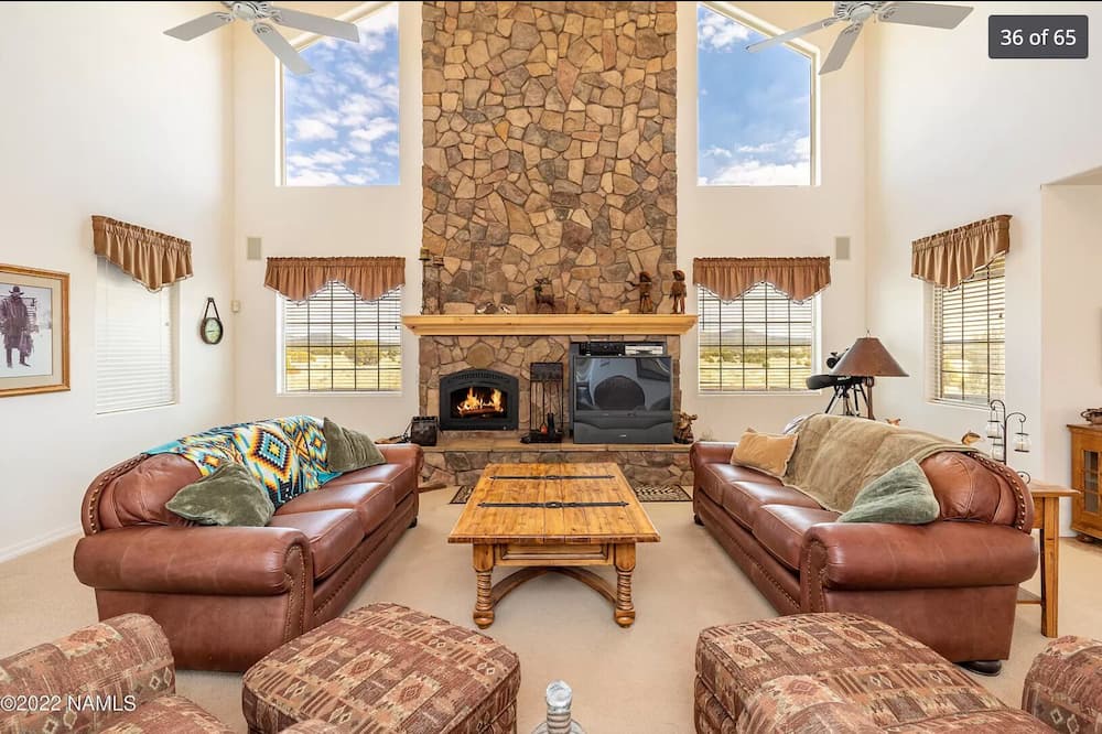 Photo of Livingroom in Williams