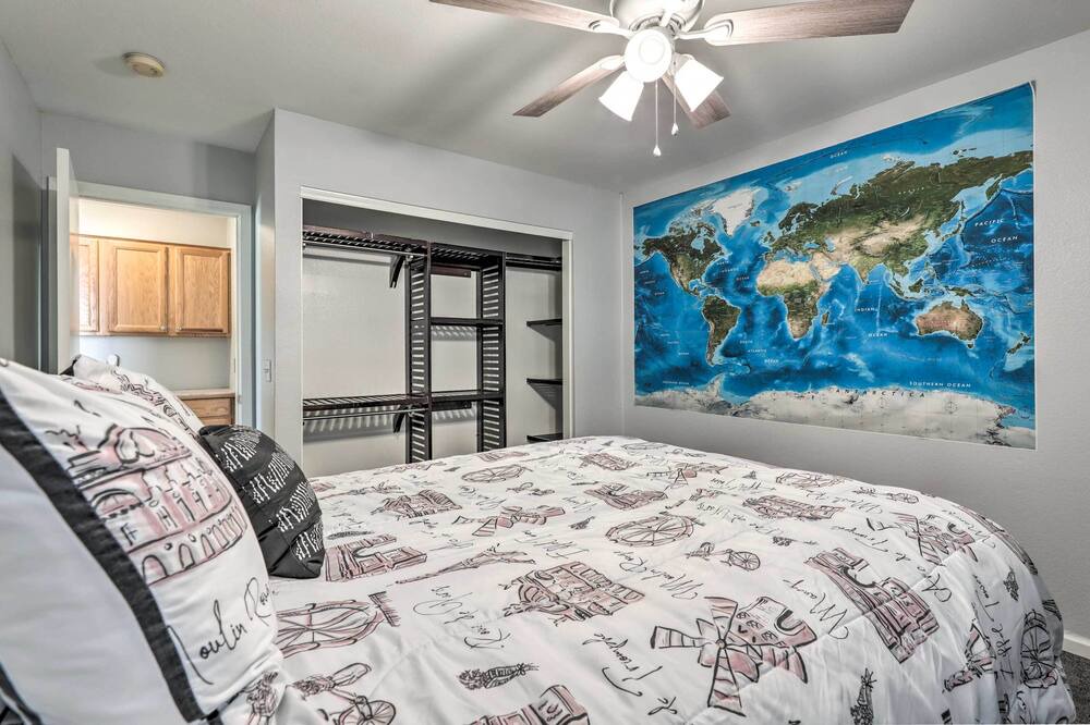 Photo of Bedroom in South Mountain
