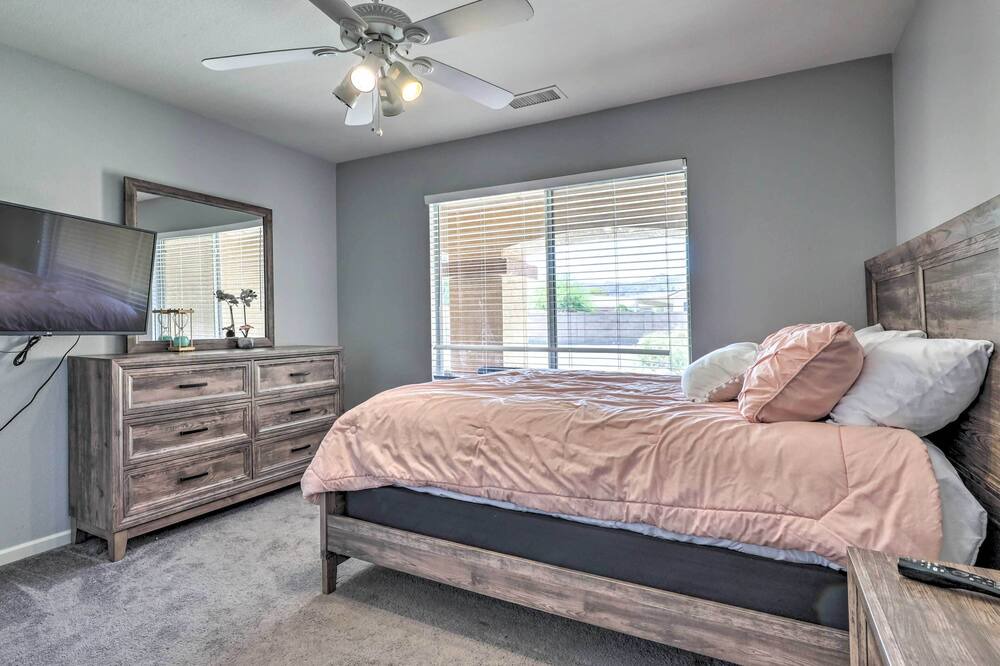 Photo of Bedroom in South Mountain