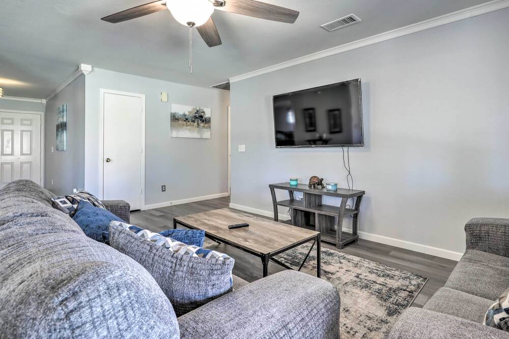 Photo of Bedroom in South Mountain