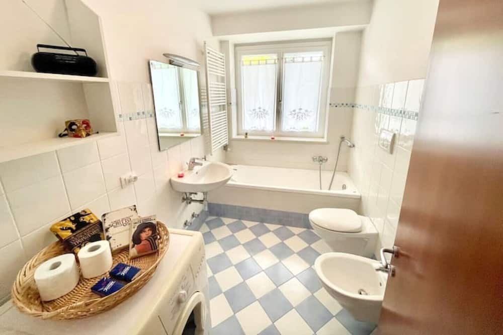 Photo of Bathroom in Barco