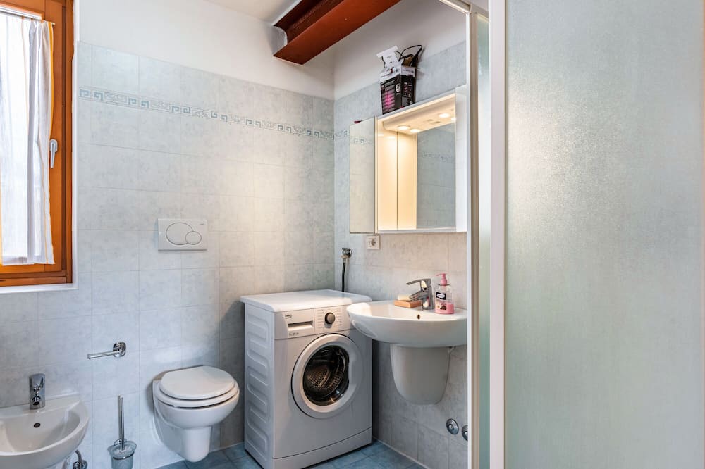Photo of Bathroom in Bedollo