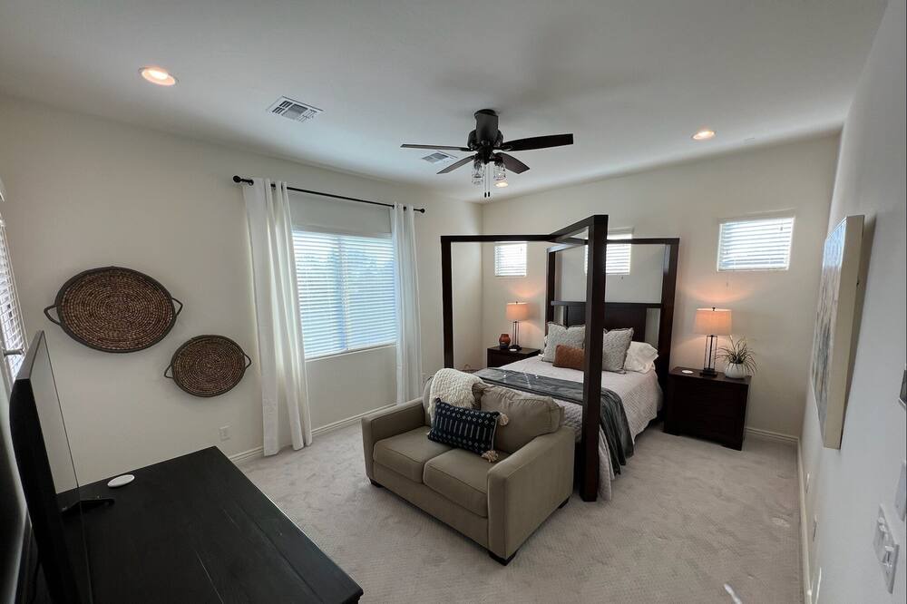 Photo of Bedroom in Queen Creek