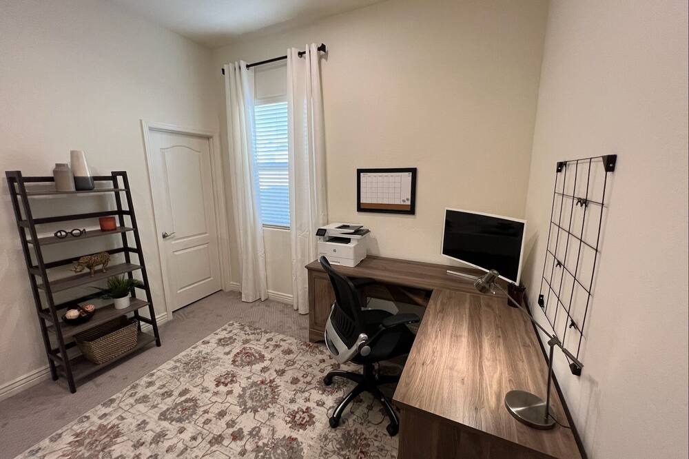 Photo of Bedroom in Queen Creek