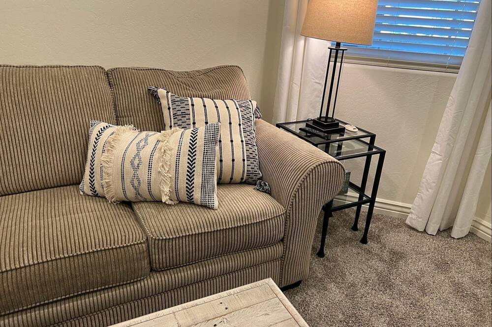 Photo of Livingroom in Queen Creek