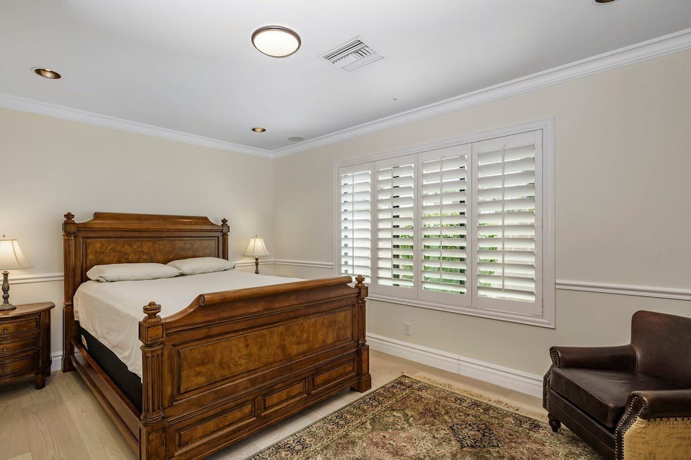 Photo of Bedroom in Country Club Acres
