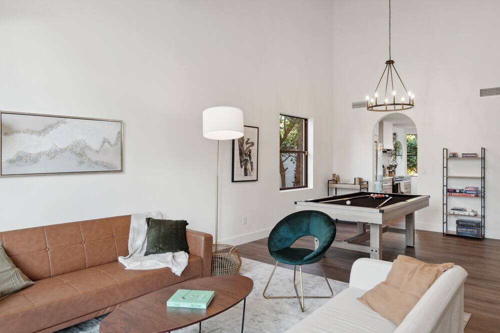 Photo of Livingroom in Casa Rica North