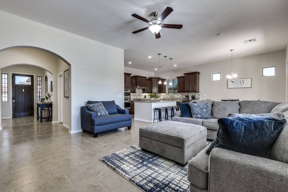 Photo of Livingroom in Estrella Mountain Ranch