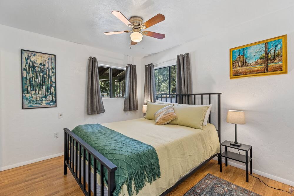Photo of Bedroom in Mountainaire