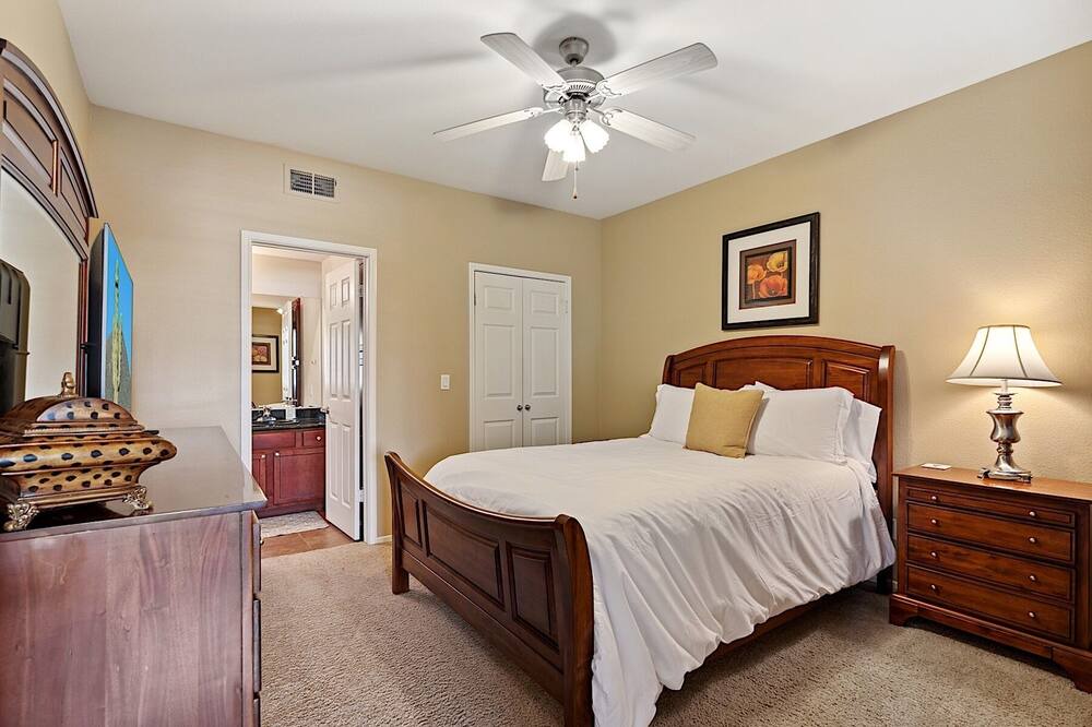 Photo of Others in Desert Paradise Estates