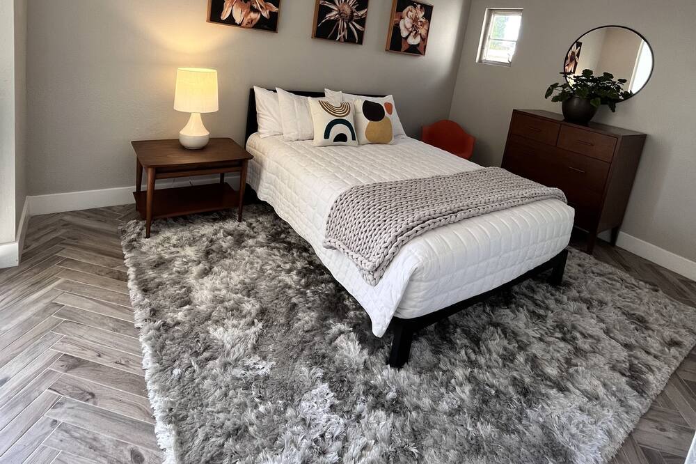 Photo of Bedroom in Pointe Scottsdale