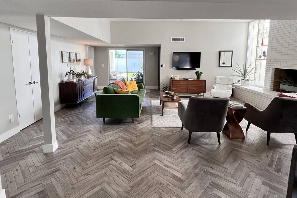 Photo of Livingroom in Pointe Scottsdale