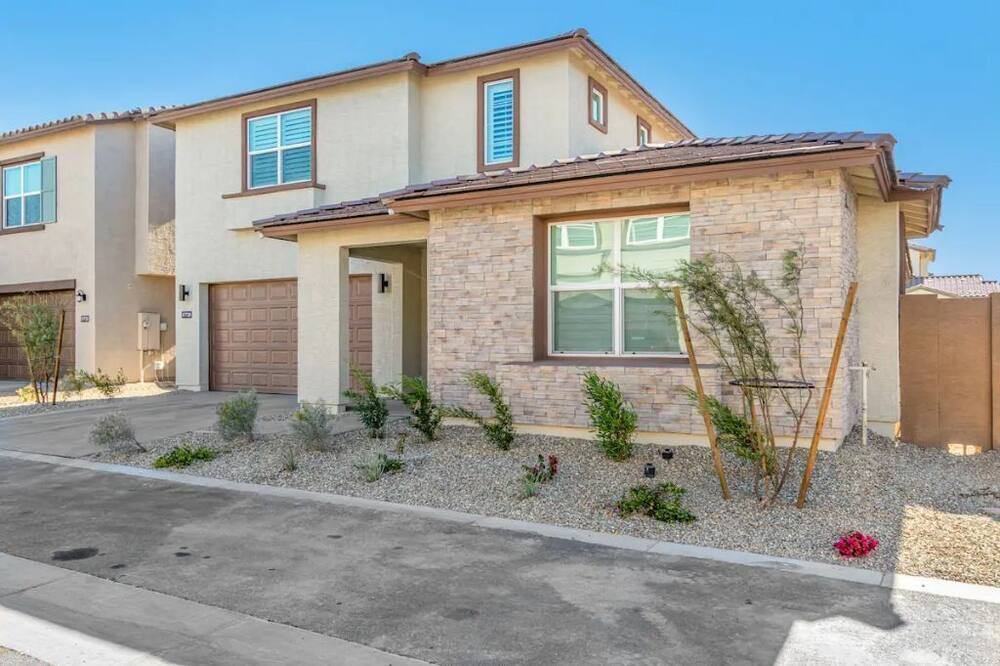Photo of Outdoor in Montecito in Estrella