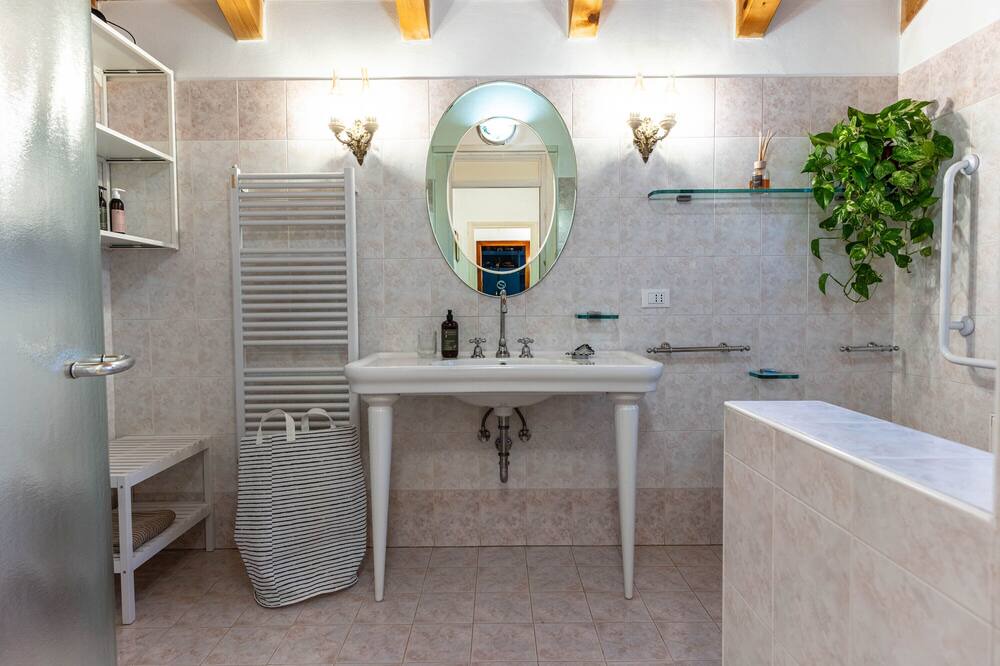 Photo of Bathroom in Predaia