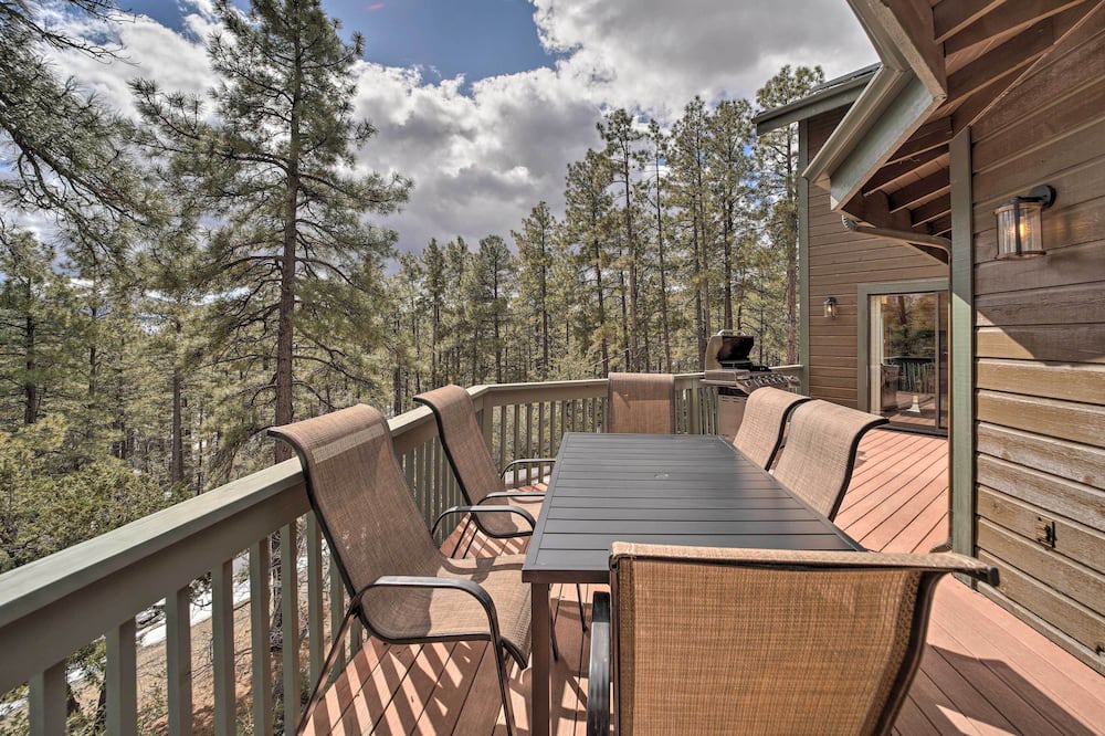 Photo of Outdoor in Highland Pines