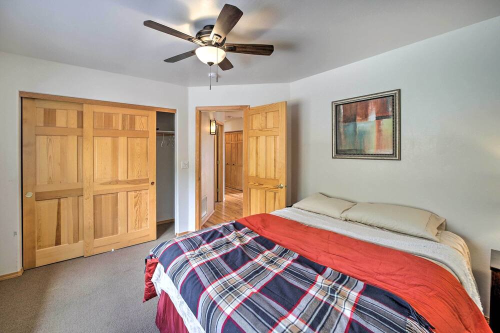 Photo of Bedroom in Highland Pines