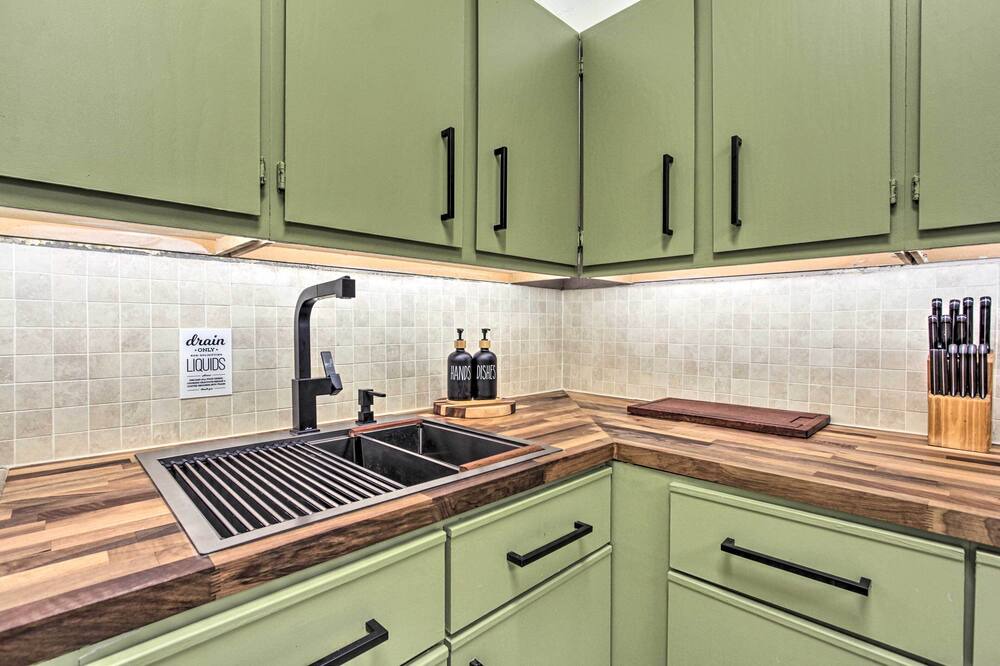 Photo of Kitchen in Paradise Valley Village